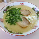 服部商店 東浜ラーメン - 「ラーメン」（600円）。