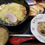 麺創房 小竹屋 - つけ麺 ¥780- + 満腹満足セット（チャーハン・餃子）¥380-　旨い