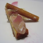 ユニッソン デ クール - 桃とショコラ・ブランのキャラメル・グラッセ１