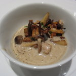 ユニッソン デ クール - ドンブのソリ・レス  秋の茸のロワイヤル