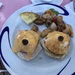 Hau Tree Lanai Restaurant - 