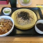 Nakau - 和風牛丼ミニ＋ざるそば2018.10.09
