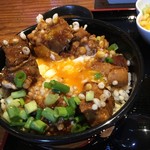 たぬ金亭 - たぬ金亭　まず温玉割り！