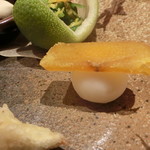 寿司と日本料理 銀座 一 - 百合根唐墨 この組み合わせは、絶妙！