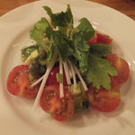 マチルダ - アボカドとトマトのマリネ