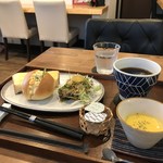 Kafe Anto - 朝のセット、これで500円なんですよ♪(2018.10.17)