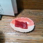 Homemade Ramen 麦苗 - 漬けマグロ一切れ