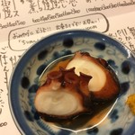 御料理 めなみ - お通しのたこ桜煮