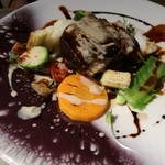 ビズ 神楽坂 - 牛タン赤ワイン煮