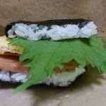 おにぎりバーガー - 「さっぱり大葉としそ昆布」