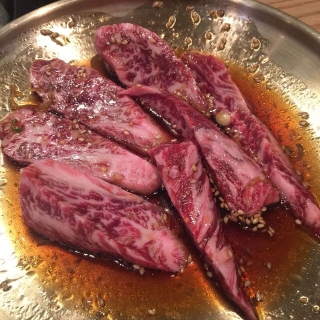 大満足の和牛中落ちカルビランチ980円❤︎冷麺もプルコギも美味しいよ ...
