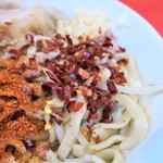 ラーメン二郎 - 粗挽き唐辛子投下～♪