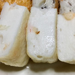 蒲鉾本舗高政 - 「揚げかまぼこ・海老」は、色があまり分からないのですが、噛むとちゃんと海老の香りが広がります
(*'-')b OK!