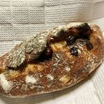 パンやきどころ RIKI - 柚子・栗・大納言の天然酵母 ¥250+税