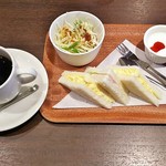 Kissapikuabu - ブレンドコーヒー（400円）、モーニングC（サンドイッチ・ハム＆タマゴ）