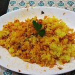 バーワルチー - ターメリックライスと混ぜると辛さが緩和されます。