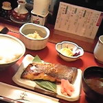 鈴波定食１１５５円です。