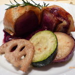 スタジオーネ フルッティフィカーレ - 鴨むね肉のパイ包み焼き　「キャンベルアーリー」の赤ワインソース