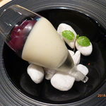 スタジオーネ フルッティフィカーレ - 巨峰のコンポートとジュレ　パンナコッタとともに