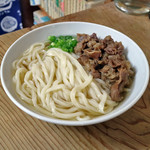 手打ちうどん ぶれーど・う - 肉うどん中盛