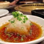 SATOブリアン - 和牛霜降系  友三角につけるタレ