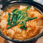 焼き鳥 てつ屋 - もつ鍋（中辛）