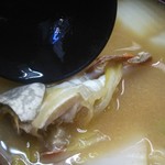 寺泊中央水産 まるなか - カニのお味噌汁(これが一番美味しい～)