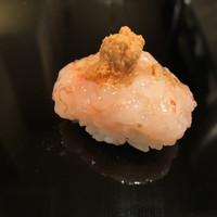 登喜和鮨 新発田本店 - 昔風の南蛮海老。うえの味噌は女将さんが手間暇かけたもの。（ご主人は見てただけ）