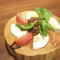 La Brasserie Laugh ラ ブラッセリー ラフ By Zzz ワイン チーズ 焼肉バル Laugh 難波店 ワインチーズヤキニクバルラフ なんば 大阪メトロ バル バール 食べログ