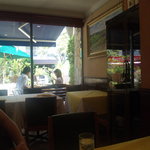 天気がよければテラス席でのお食事もいいですねぇ（2011.09）