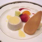 レストラン ノーブル - 桜風味のババロア