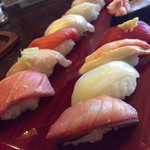 廻る富山湾 すし玉 富山掛尾本店 - 