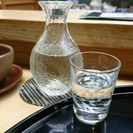 つる由 - 一合しか飲ませてくれないのだ(´；ω；｀)