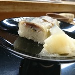 つる由 - 秋刀魚の押し寿司♡