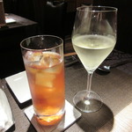 レストラン キモト - 【ジンジャーエール　３５０円】・【'17　ドメーヌ・ドゥ サルヴァ シュヴェルニイ　７００円】