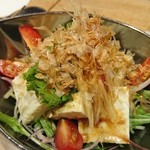 Hanarebaiyamashou - 豆腐のサラダ