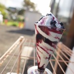 ホリディ - ブルベリパフェ