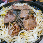 焼き鳥 羽幌えん - お肉をジュウジュウ焼きます！