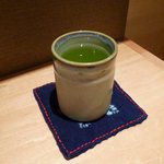 魚榮 - セルフサービスの茶