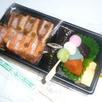 とんかつ まい泉 青山本店 - 食べる直前です。
