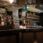 THE ALDGATE British Pub - 