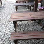 AFRO CREPE - テーブルとベンチ