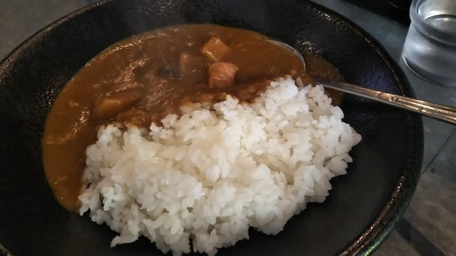 カレーグリル 徳右衛門>