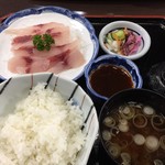 大黒屋 - 鯉のあらい定食