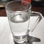 炭火鳥焼 蔵鵡 - 黒一刻お湯割りで