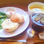 水辺のカフェ 三宅商店 酒津 - モーニング クロックムッシュ アイスコーヒー900円