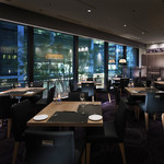 アンティーブ 丸の内ブリックスクエア店