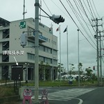 斎太郎食堂 - 石巻港湾合同庁舎に記された津波浸水深。