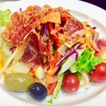 Prosciutto and Spanish cheese salad