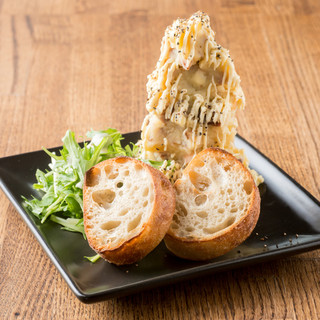 We are proud of our homemade smoked food! You can also enjoy Creative Cuisine using smoked food♪